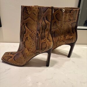 Sam Edelman Brown Snake skin Boots woman’s size 8.5
